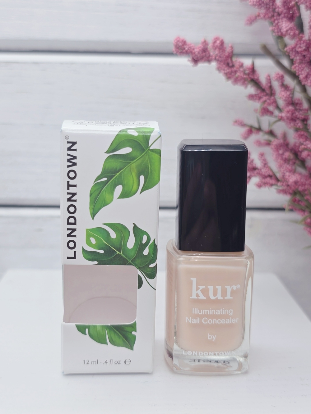 Londontown kur Illuminating Nail Concealer
